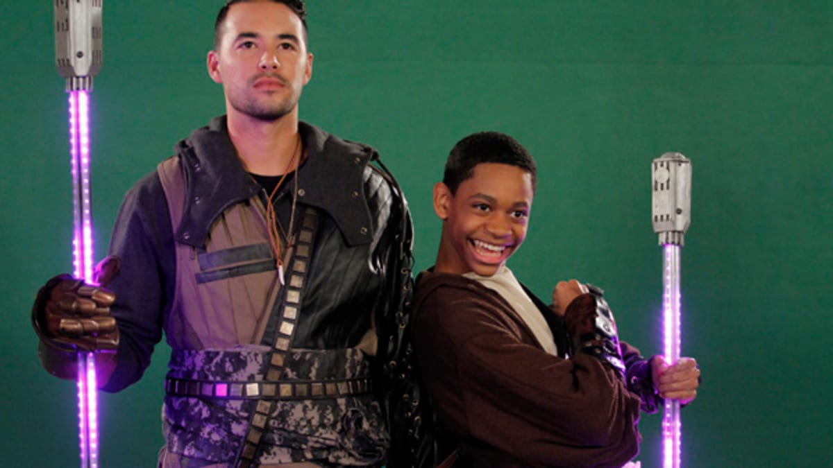 Andre Ethier Guest Stars on Disney's Lab Rats