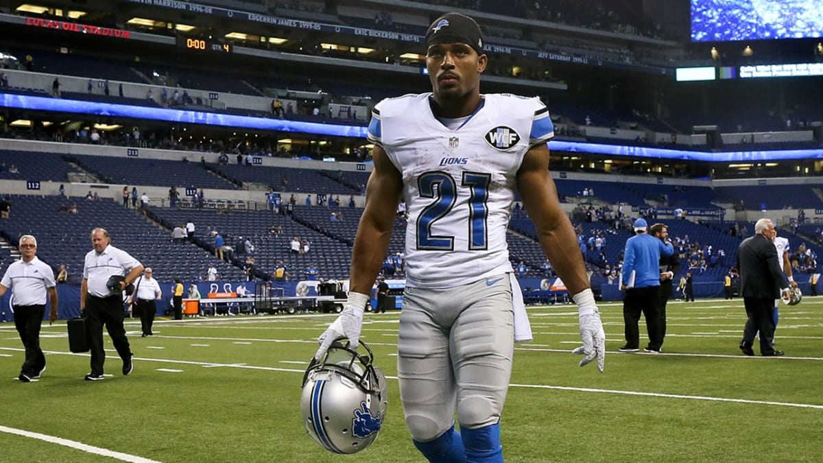 Detroit Lions running back Ameer Abdullah (21) reacts to fumbling on a  kickoff return against the Seattle Seahawks during an NFL football game in  Detroit, Sunday, Oct. 28, 2018. (AP Photo/Paul Sancya