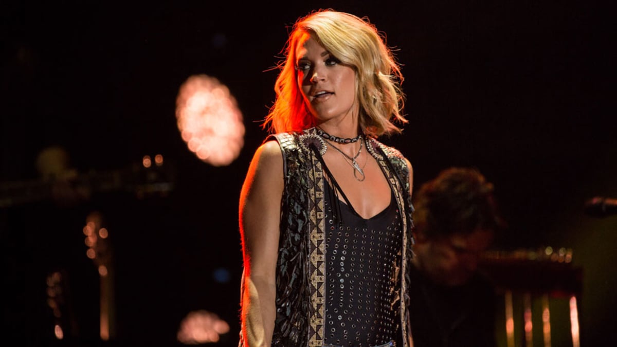 Carrie Underwood's 2023 'Sunday Night Football' Opening: Watch – Rolling  Stone