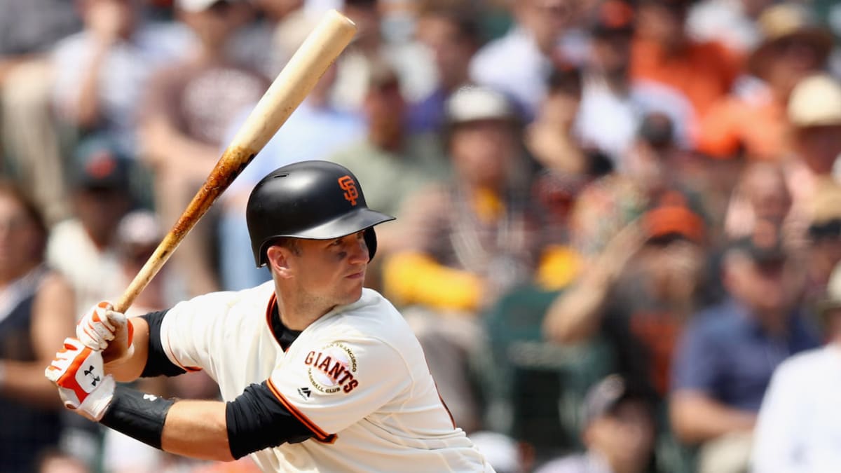 S.F. Giant Buster Posey visits children's cancer ward 