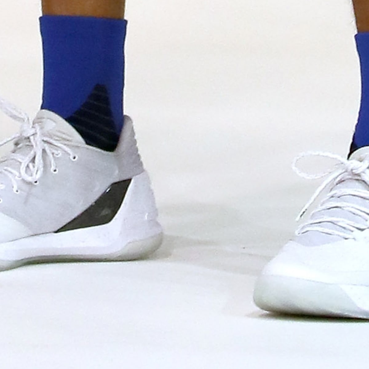 Stephen Curry: Chef Curry 3 UnderArmour sneakers debut - SI Kids: Sports  News for Kids, Kids Games and More