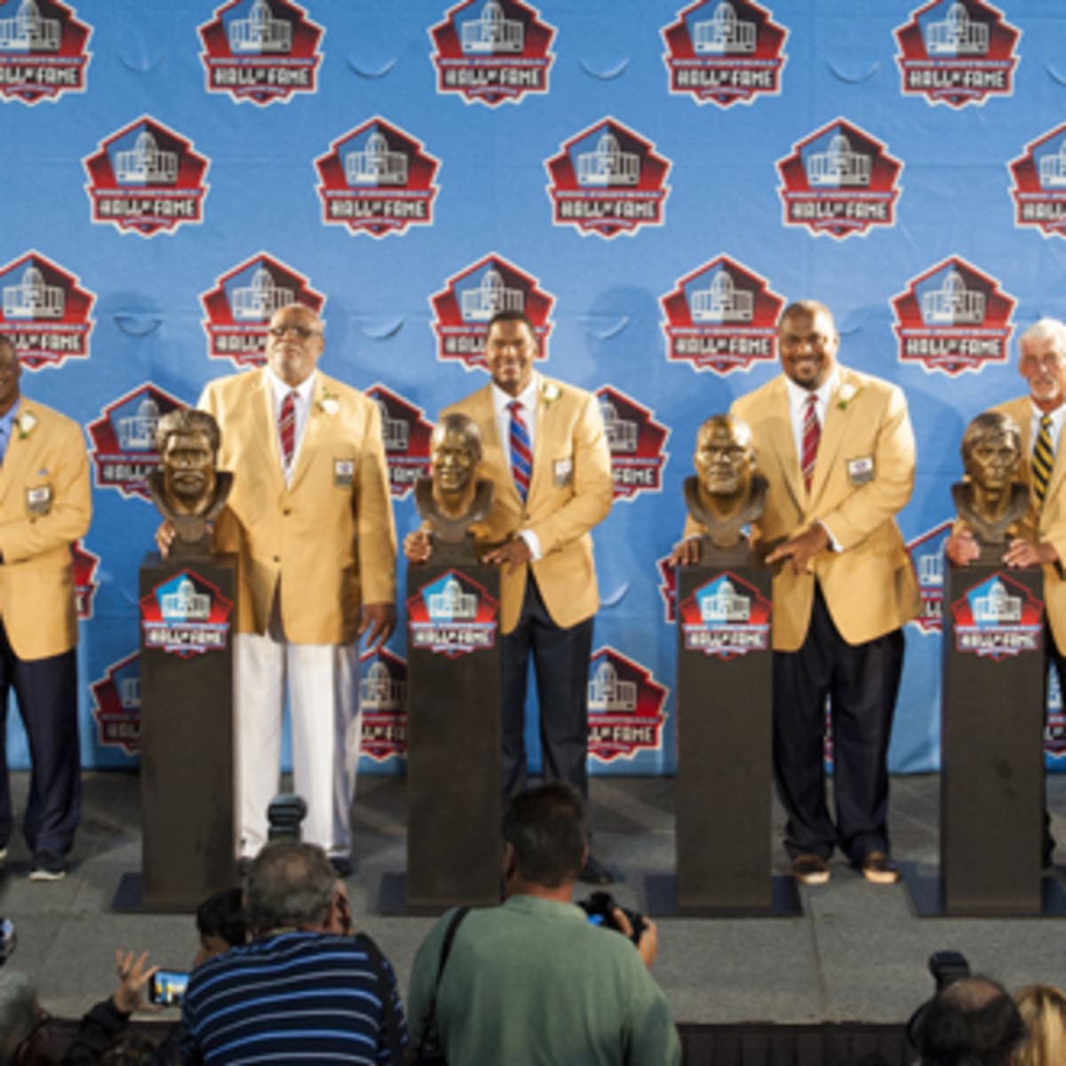 Photos: Derrick Brooks to be enshrined in the Pro Football Hall of