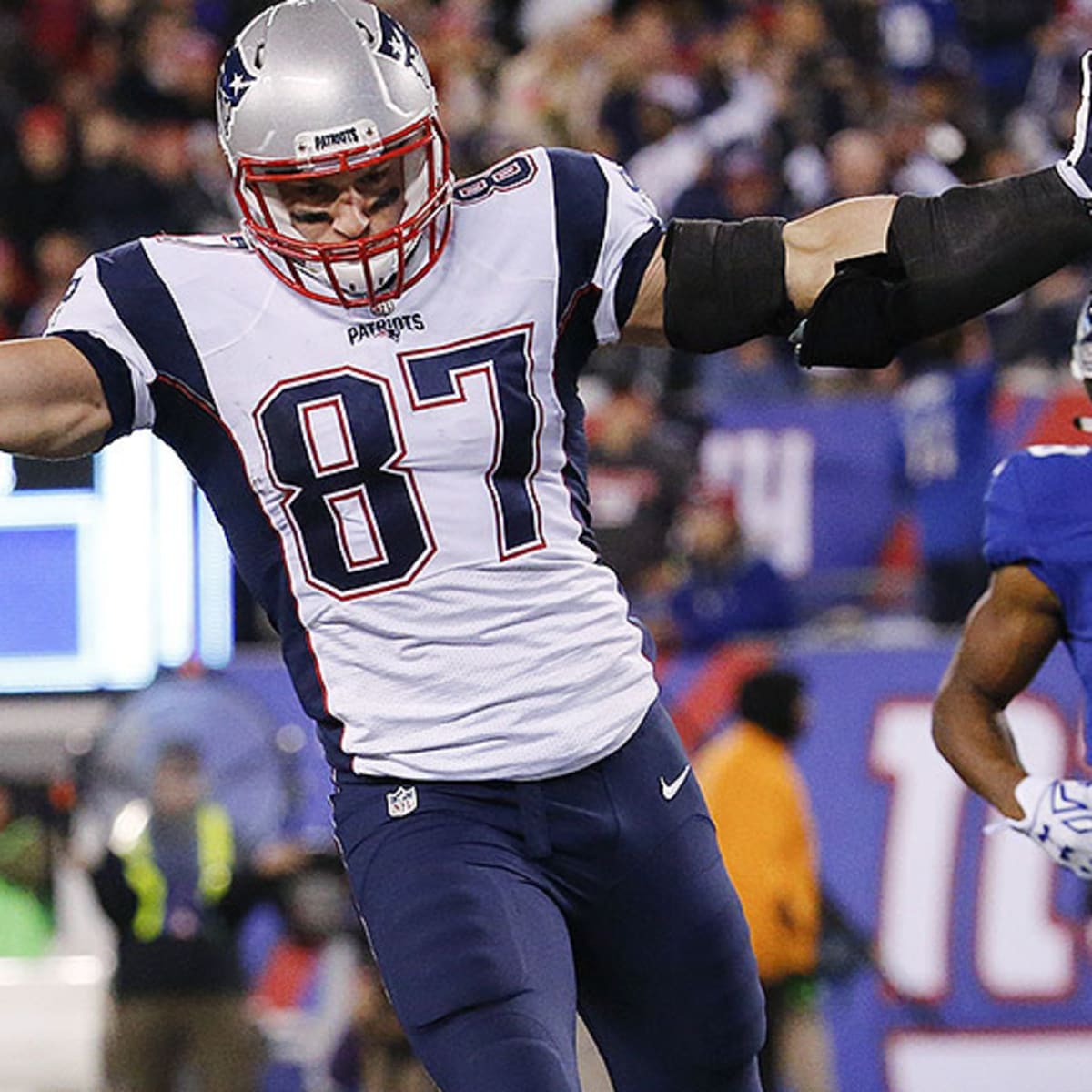 The NFL's best tight ends, No. 1: Rob Gronkowski - SI Kids: Sports News for  Kids, Kids Games and More