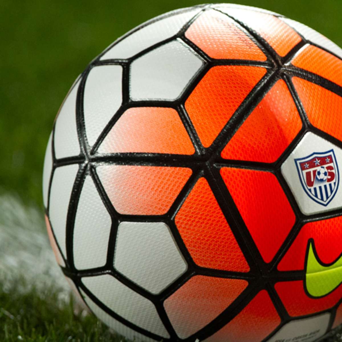 U.S. Soccer Reveals New Logo Design 