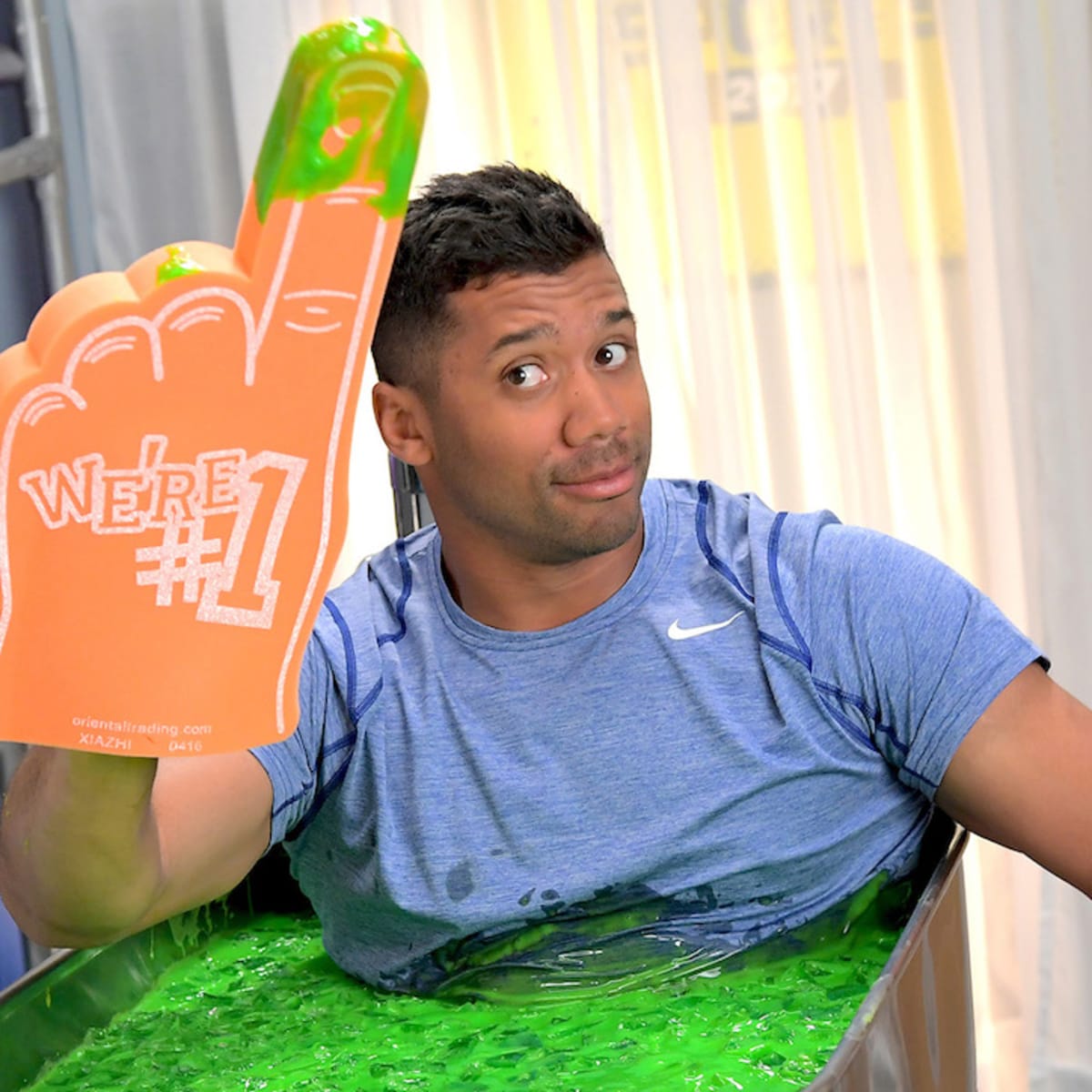 NFL Quarterback Russell Wilson Returns to Host Kids' Choice Sports Awards  2016 – The Hollywood Reporter