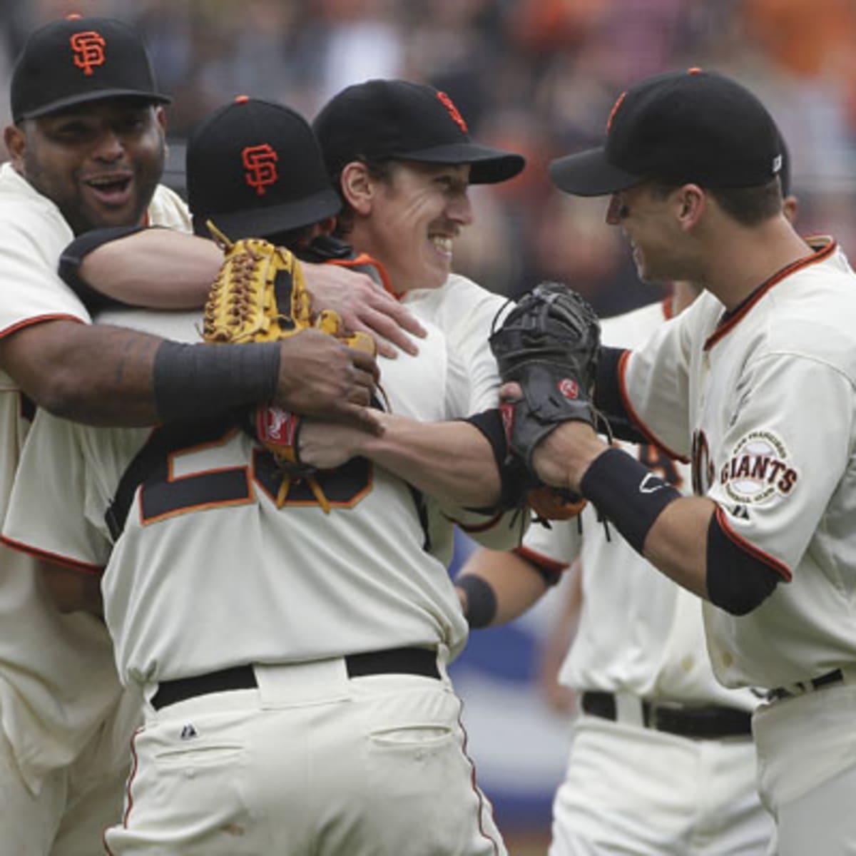Tim Lincecum Changes Uniform Number to Honor Brother - bettingsports