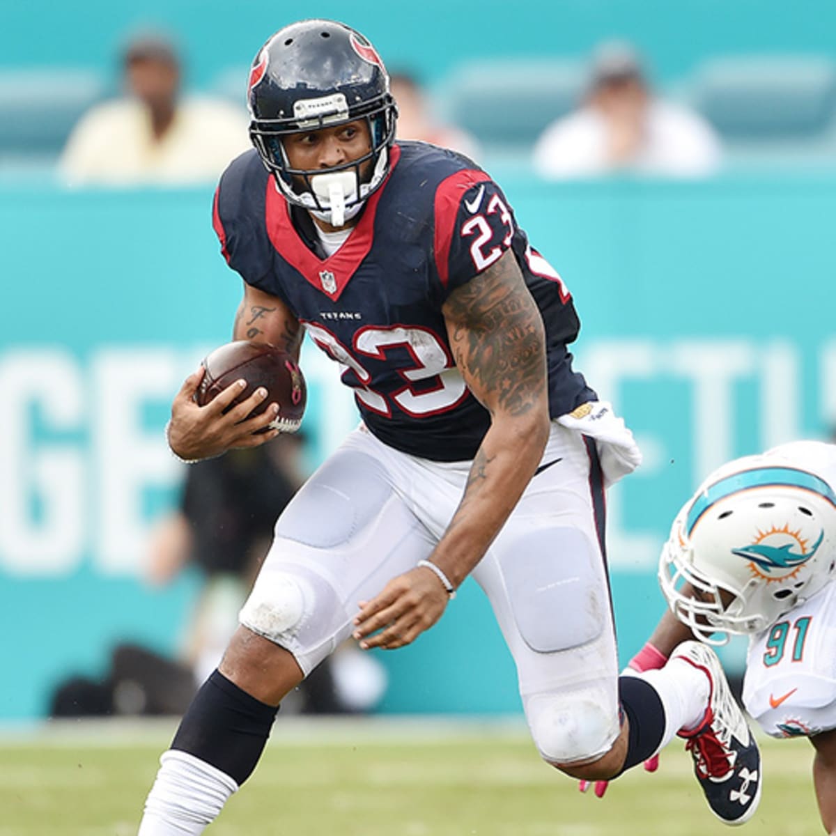 Arian Foster: Miami Dolphins sign free agent RB - SI Kids: Sports News for  Kids, Kids Games and More