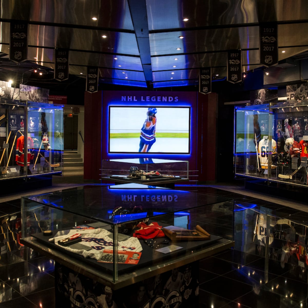 HOCKEY HALL OF FAME IN REAL REALITY 