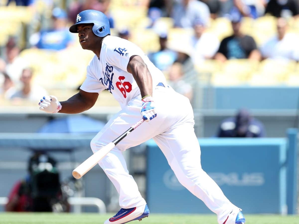 Yasiel Puig claimed on waivers, pulled back by Dodgers, per report - True  Blue LA