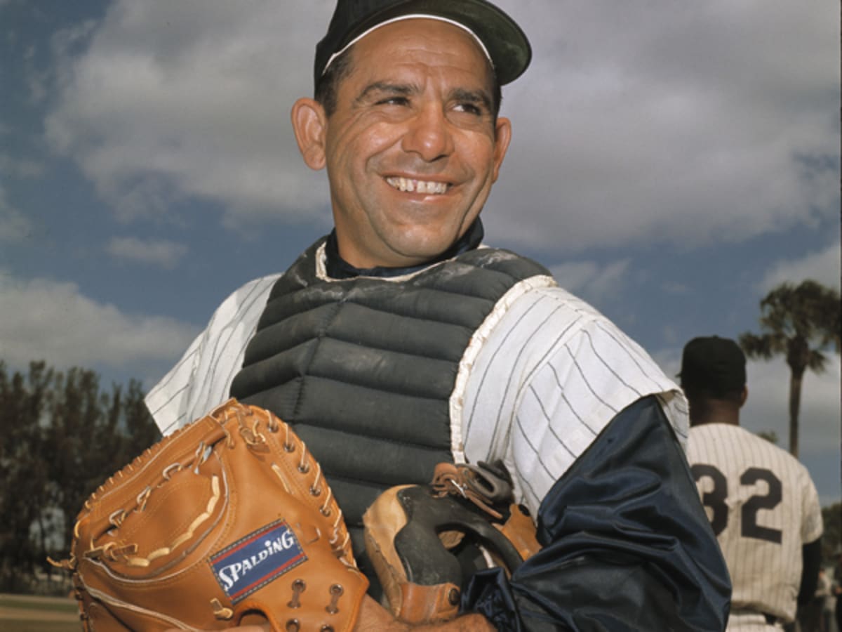 Yankee legend Yogi Berra dies at 90