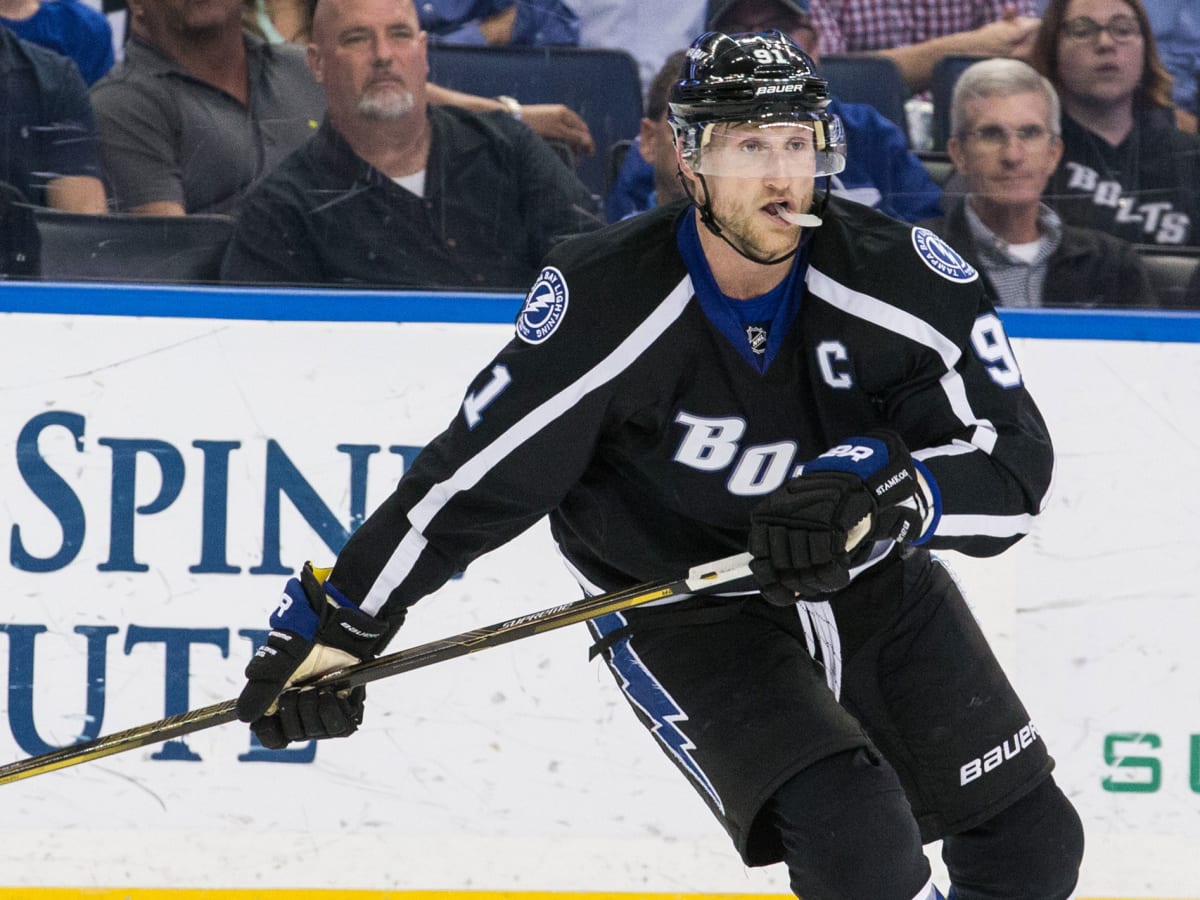 Steven Stamkos has blood clot in arm, will miss 1-3 months