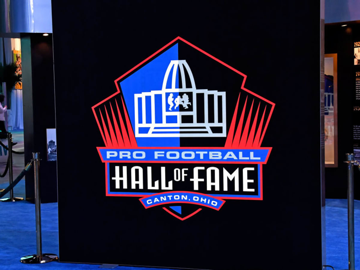 Manning, Other 2021 HOF Inductees to Sign in Canton