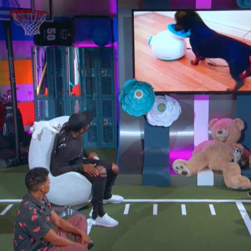 Check Out This Exclusive Clip of Von Miller on Nickelodeon's "Crashletes"