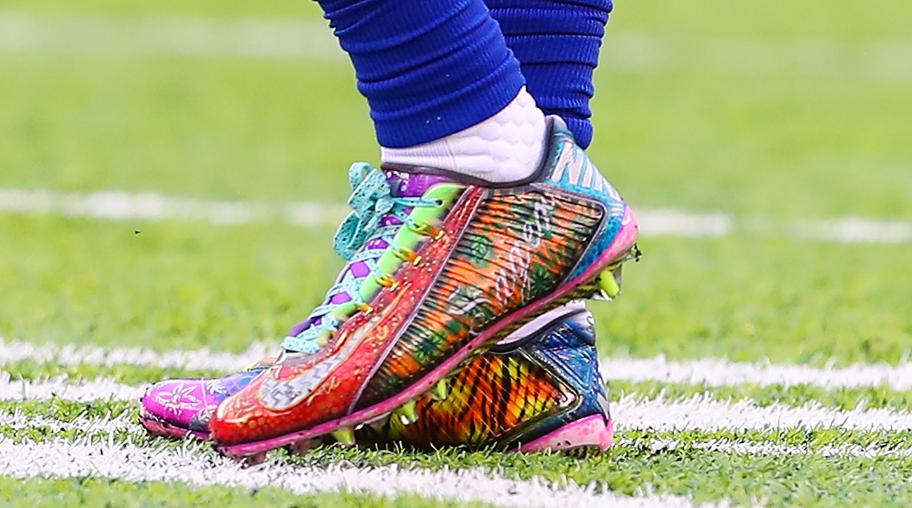 Odell Beckham Jr. Rockin' $200K Diamond Cleats For Super Bowl LVI Pregame