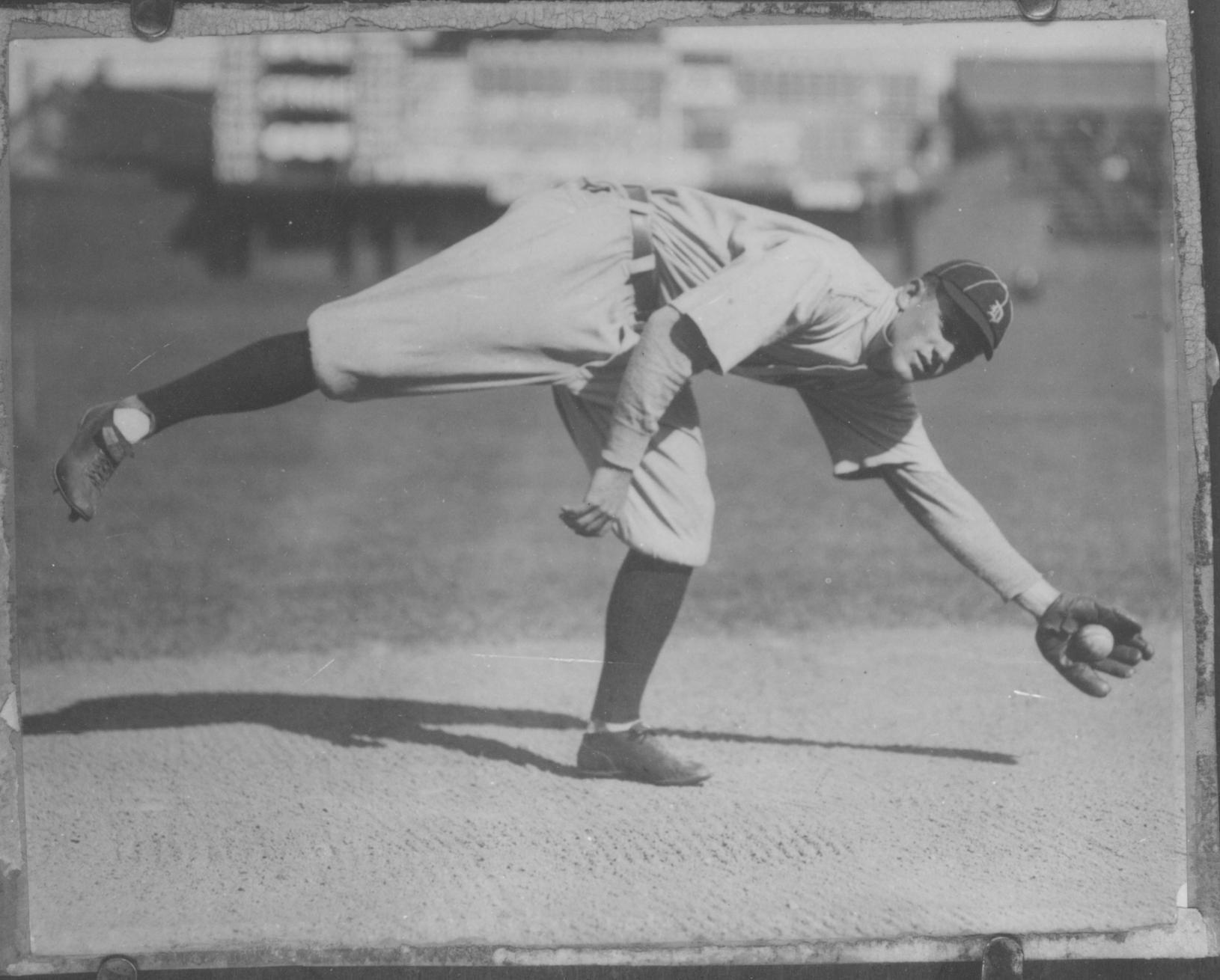 ty cobb baseball card value